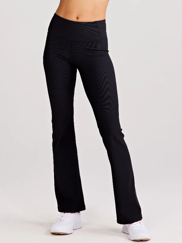 Sculptive Rib Pocket Flare Pant